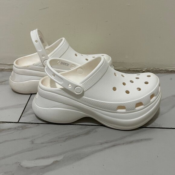 Crocs Bae White size 9 - Picture 1 of 3